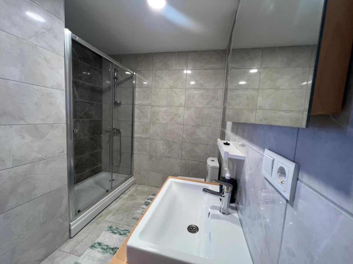Location Free Wifi Ac Parking Garage Daire